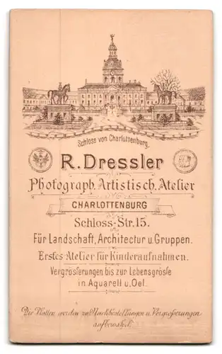 Fotografie Rob. Dressler, Charlottenburg, Schloss-Str. 15, Portrait Mädchen im schwarzen Kommunionskleid mit Strauss