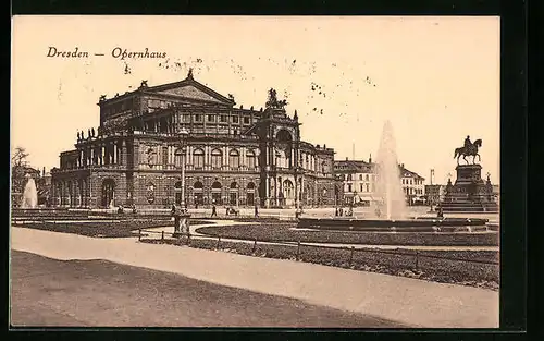 AK Dresden, Opernhaus mit Denkmal