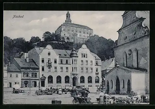 AK Náchod, Ortspartie mit Kirchenvorplatz