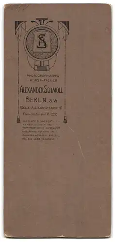 Fotografie Alexander Schmoll, Berlin, Belle-Alliancestrasse 91, Schönes Fräulein mit Spitze