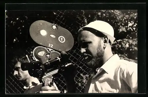 Foto-AK Zwei Männer mit einem Fotoapparat