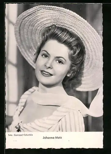 AK Schauspielerin Johanna Matz mit Strohhut