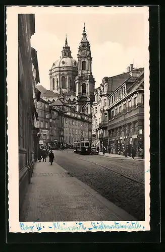 AK Prag, Strassenbahn bei der St. Nikolaus Kirche