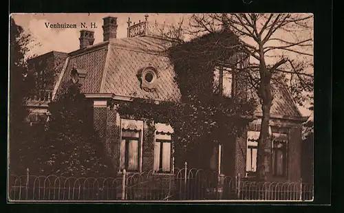 AK Venhuizen, Gebäudeansicht mit Vorgarten