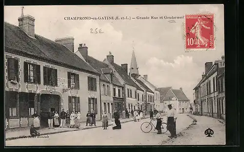 AK Champrond-en-Gatine, Grande Rue et Gendarmerie