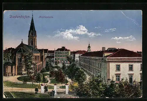 AK Diedenhofen, Mairieplatz mit Kirche