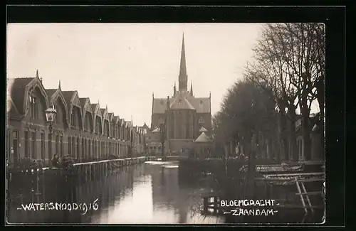 Foto-AK Zaandam, Bloemgaacht, Hochwasser, 1916