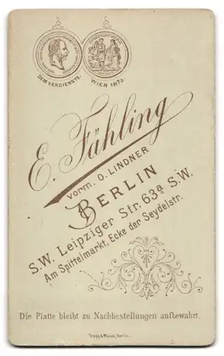 Fotografie E. Faehling, Berlin-SW, Leipziger Str. 63 a, Junge Dame mit zurückgebundenem Haar