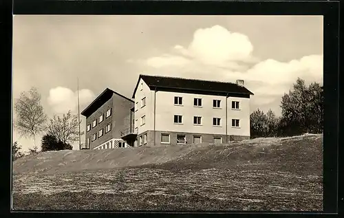 AK Ludwigsburg, am Landheim Lutzenberg des C. V. J. M. Ludwigsburg