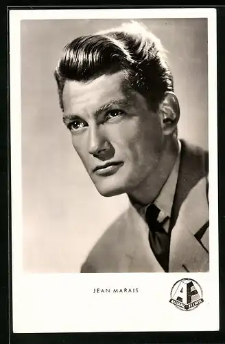 AK Schauspieler Jean Marais im Anzug mit Krawatte