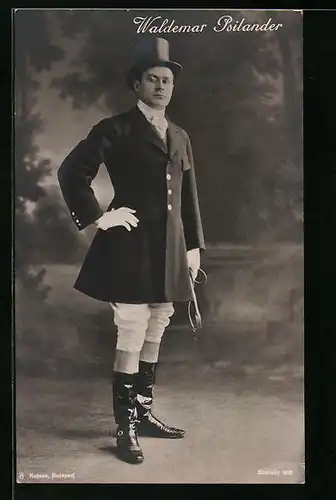 AK Schauspieler Waldemar Psilander mit Zylinder in Reitstiefeln