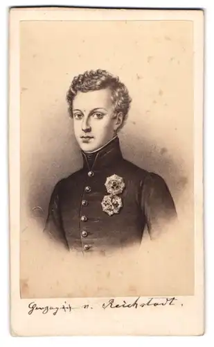 Fotografie E. Desmaisons, Paris, Rue des Grands Augustins 5, Portrait Napoleon II. mit Orden, Herzog von Reichstadt