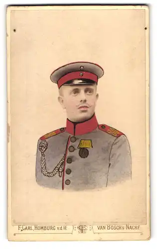Fotografie F. Carl, Homburg v. d. H., Portrait junger Soldat in Uniform Rgt. 80 mit Schützenschnur, Hand Koloriert