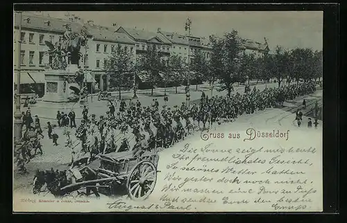 AK Düsseldorf, Parade von berittenen Soldaten
