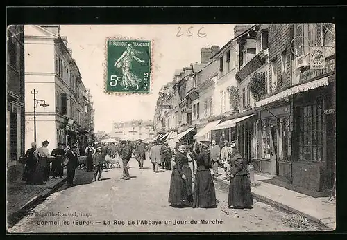 AK Cormeilles, La Rue de l`Abbaye un jour de Marché