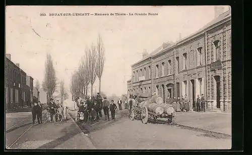 AK Bruay-sur-L`Escaut, Hameau de Thiers - La Grande Route