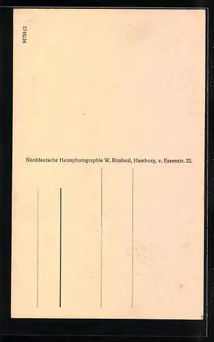 AK Süderhackstedt, Geschäftshaus Heinrich Christophersen, Dorfstrasse und Soldat mit Fahrrad