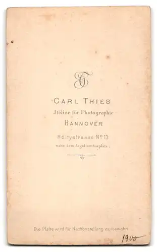 Fotografie Carl Thies, Hannover, Höltystr. 13, Junge Dame mit Hochsteckfrisur