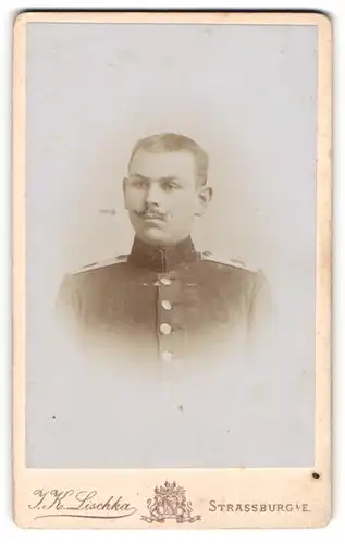 Fotografie J. K. Lischka, Strassburg, Junger Soldat in Uniform mit gewichstem Moustache