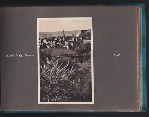 Fotoalbum 70 Fotografien, Ansicht Landeck in Schlesien / Ladek-Zdrój, 1930, Strassenpartie, Evangelische Schule, Kurhaus