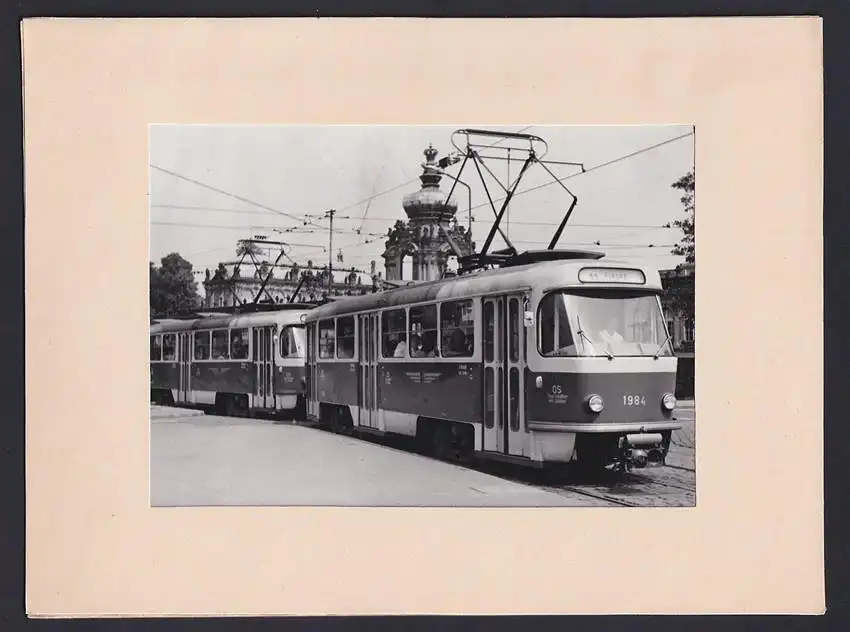Fotokassette 9 Fotografien, Strassenbahn der Verkehrsbetriebe Dresden, BPO und der BGL, Wartunghalle 3