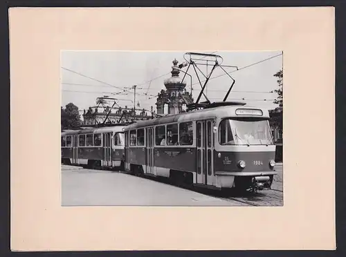 Fotokassette 9 Fotografien, Strassenbahn der Verkehrsbetriebe Dresden, BPO und der BGL, Wartunghalle