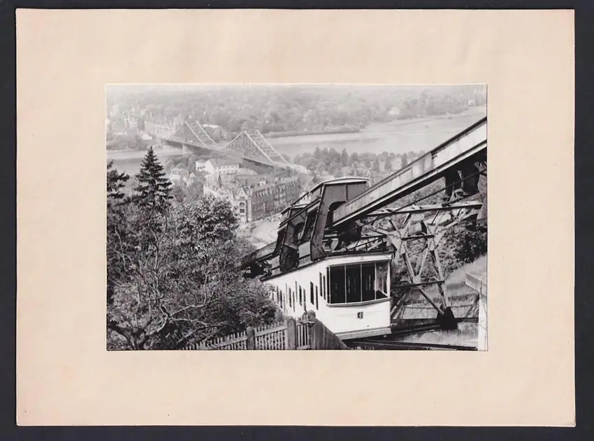 Fotokassette 9 Fotografien, Strassenbahn der Verkehrsbetriebe Dresden, BPO und der BGL, Wartunghalle 5