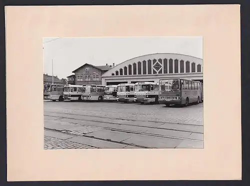 Fotokassette 9 Fotografien, Strassenbahn der Verkehrsbetriebe Dresden, BPO und der BGL, Wartunghalle