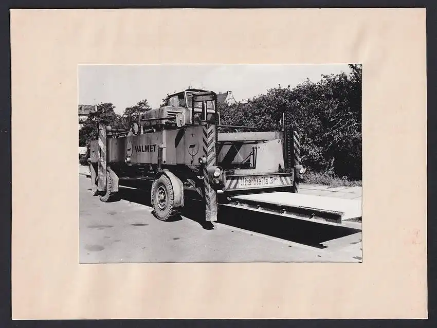 Fotokassette 9 Fotografien, Strassenbahn der Verkehrsbetriebe Dresden, BPO und der BGL, Wartunghalle 9