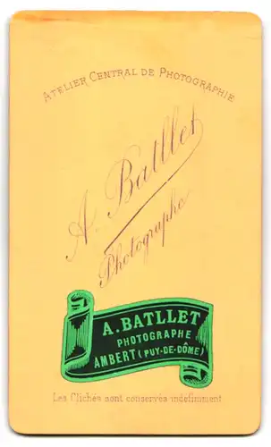 Fotografie A. Batllet, Ambert, Junger Mann mit Vollbart und Zwicker