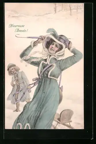 Künstler-AK M. Munk Nr. 203: Mädchen mit Schlitten und Dame im grünen Mantel im Wind