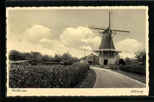 AK Voorthuizen, Molenweg mit Windmühle