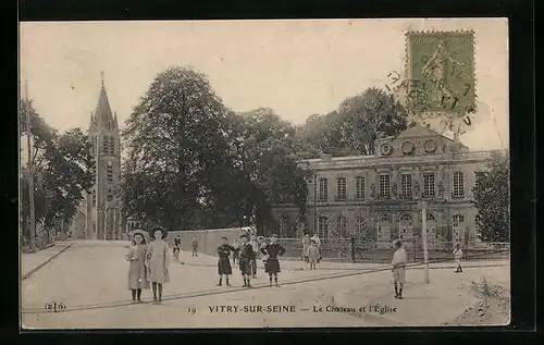 AK Vitry-sur-Seine, Le Chateau et l`Eglise