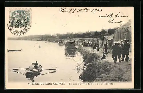 AK Villeneuve-Saint-Georges, Le quai d`arrivée du bateau Le Touriste