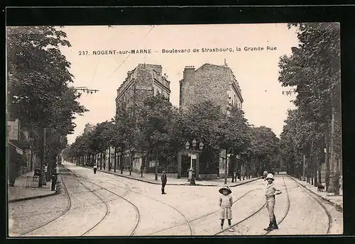 AK Nogent-sur-Marne, Boulevard de Strasbourg, la Grande Rue