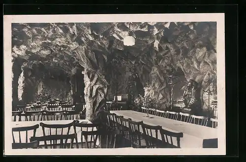 AK Geislingen-Altenstadt a. Stg., Restaurant und Café Lindenhof, Innenansicht