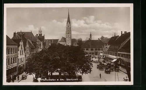 AK Pfaffenhofen a. Ilm, Stadtplatz mit Kirche