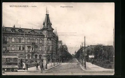 AK Mühlhausen / Thür., Augustastrasse mit Strassenbahn und Litfasssäule