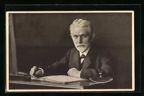 AK August Bebel am Schreibtisch, Parlamentarier und Schriftsteller, Mitglied des deutschen Reichstages seit 1871