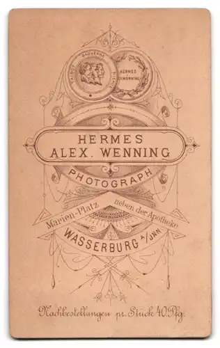 Fotografie Hermes Alex. Wenning, Wasserburg am Inn, Marienplatz, Portrait charmanter Herr mit Schnurrbart