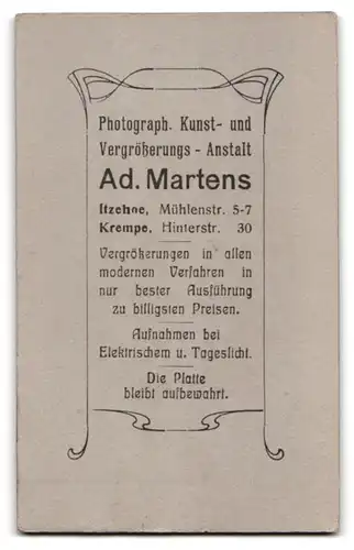 Fotografie A. Martens, Itzehoe, Mühlenstr. 5-7, Portrait bildschönes Fräulein mit zurückgebundenem Haar