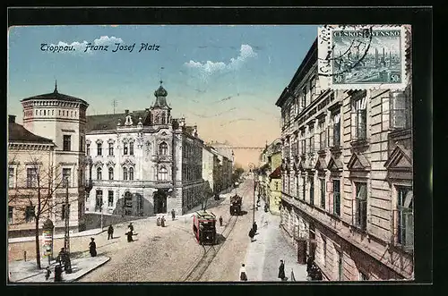 AK Troppau, Franz Josef Platz mit Strassenbahnen