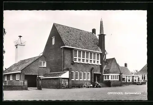 AK Opperdoes, Gemeentehuis