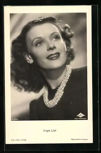 AK Schauspielerin Inge List mit toller Halskette nach oben blickend