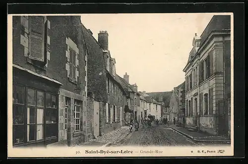 AK Saint-Dyè-sur-Loire, Grande-Rue