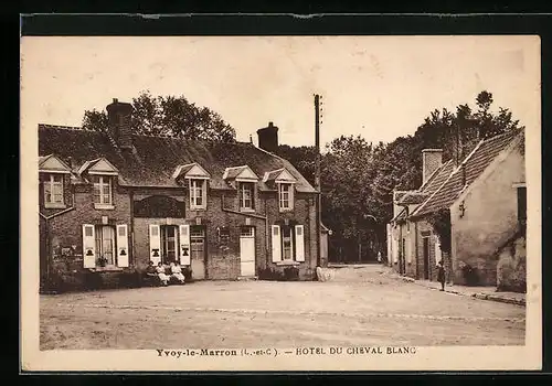 AK Yvoy-le-Marron, Hotel du Cheval Blanc