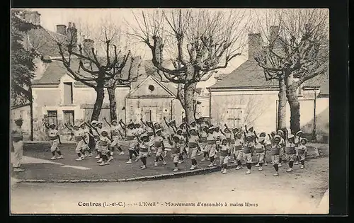 AK Contres, L`Eveil - Mouvements d`ensemble à mains libres