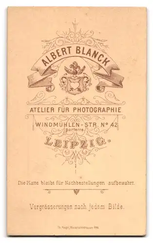 Fotografie Albert Blanck, Leipzig, Windmühlenstr. 42, Portrait bildschönes Mädchen im weissen Kleid