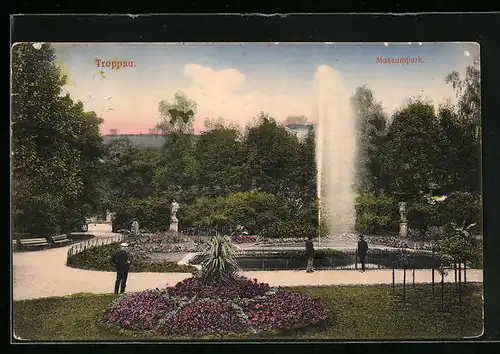 AK Troppau, Wasserspiel im Museumpark