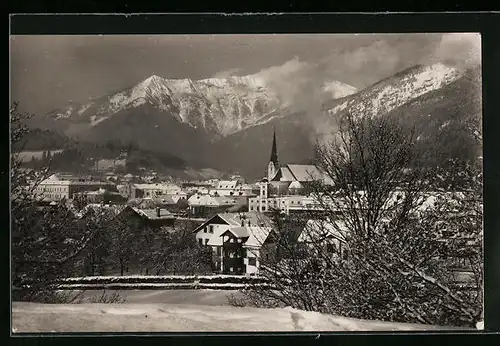 AK Bad Ischl, Generalansicht mit der Kirche, Blick auf die Alpenspitzen